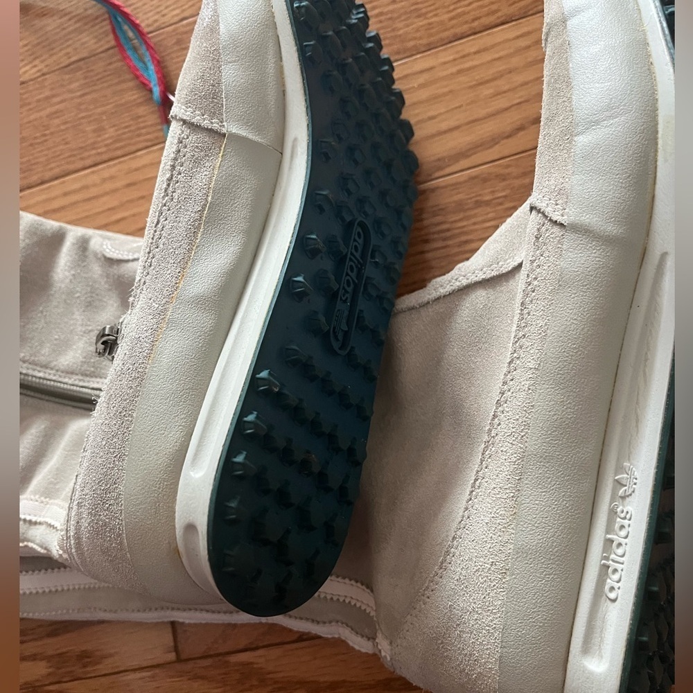 [US8]Adidas Originals AROSAHI SLEEK Flat Suede Boots Logo White Gray Rare NWOT - Picture 7 of 9